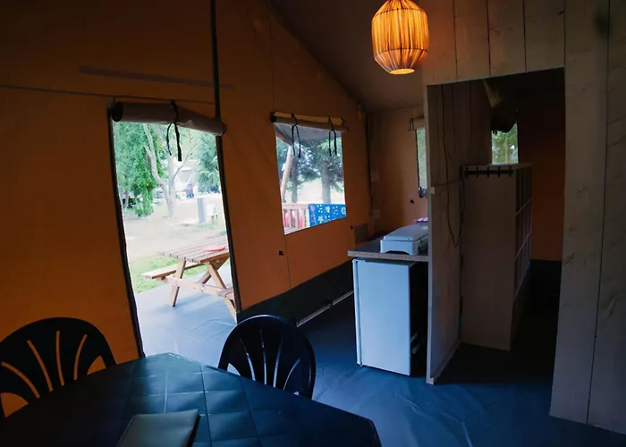 2000 - Safaritent Medium *